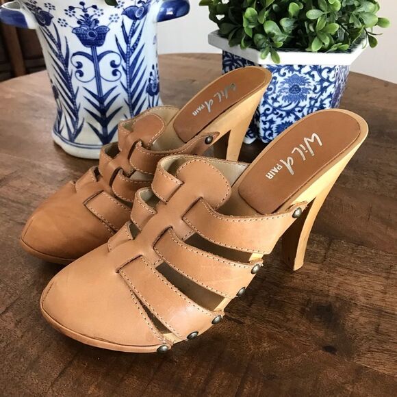 Vintage Wild Pair Platform molded plastic heels 8 - Picture 1 of 5